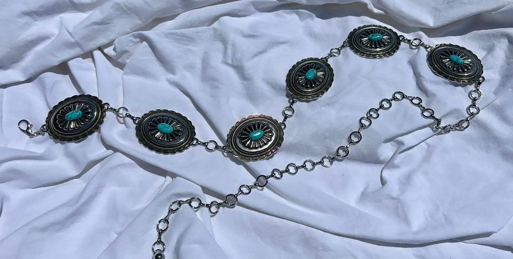 Concho chain belt