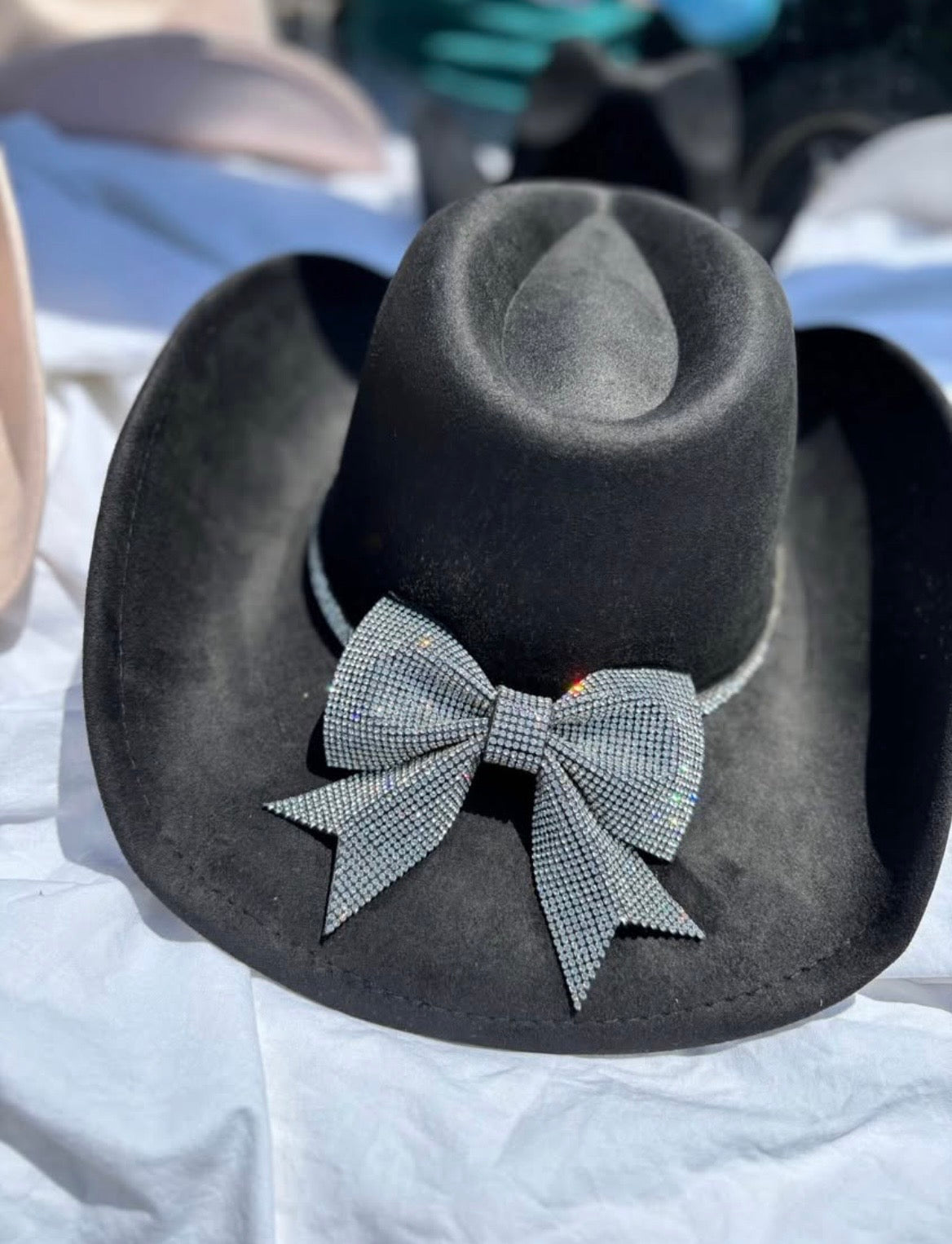 Cowboy bow hat