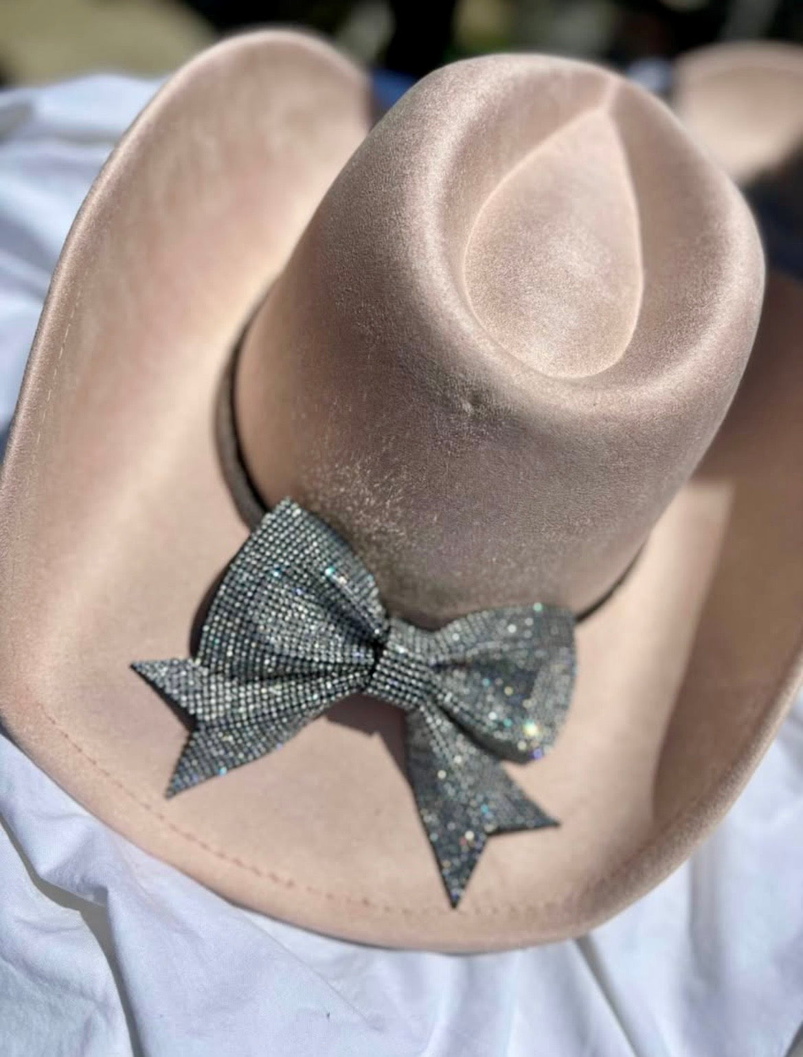 Cowboy bow hat