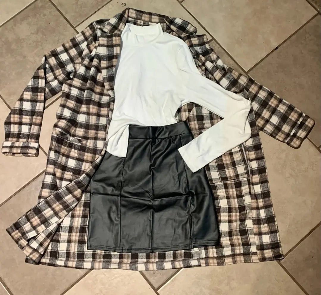 Mini leather skirt